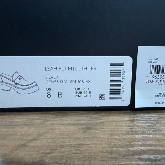 Coach Leah Silver Loafers - Size 8 Womens - Picture 6 of 7